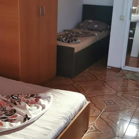 Vila Strat Gazde/Camere de închiriat